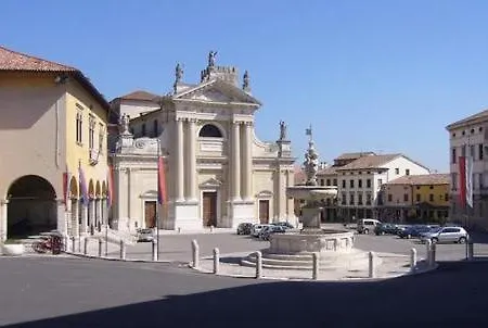Il Cortile Segreto * Vittorio Veneto
